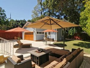 419UniversityBackyard 300x225 - Los Gatos Home